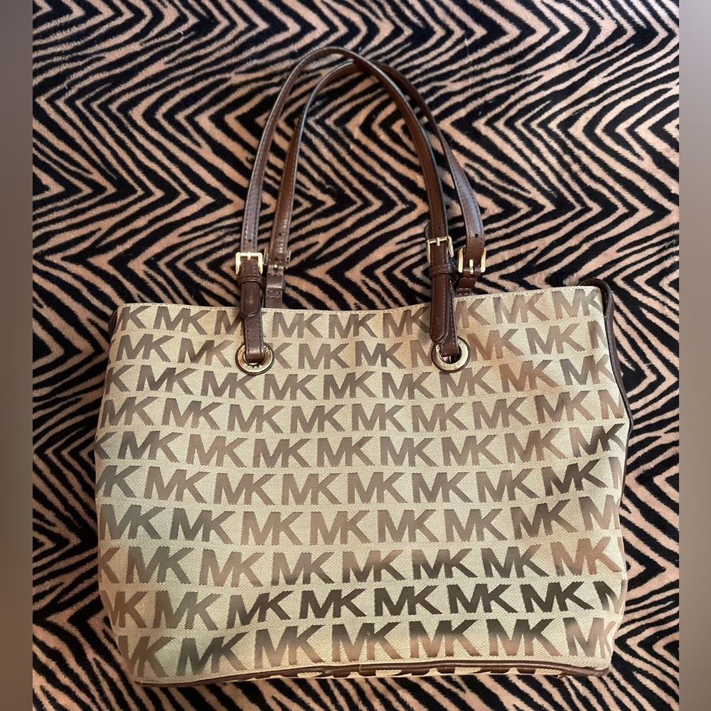 Michaels Kors Brown Monogram Bag